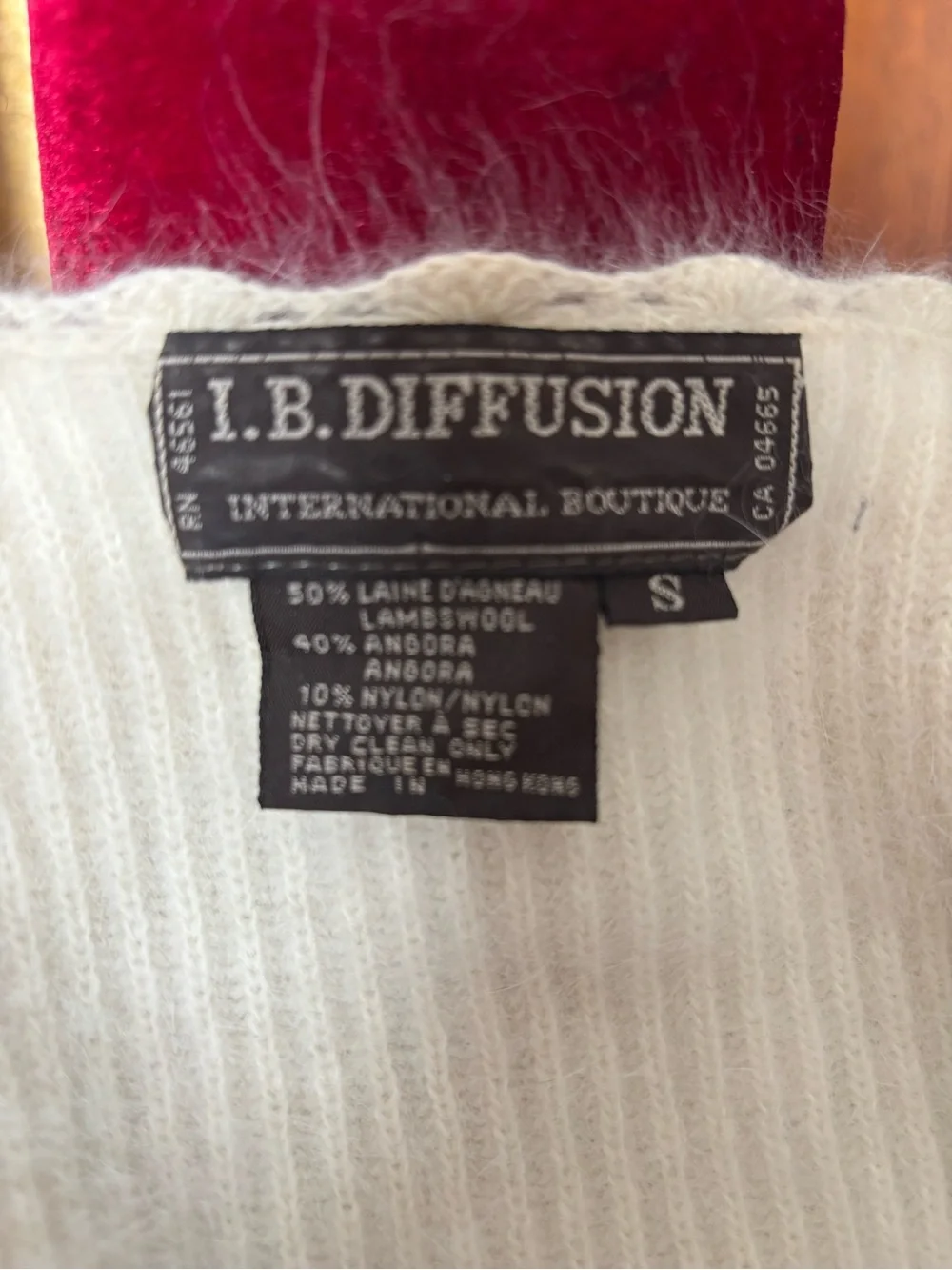 VTG Cream Angora Lambswool Fuzzy Soft Cardigan Sweater - IB Diffusion Small - Picture 12 of 12